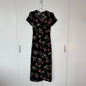 RIHOAS The Black V Neck Floral Short Sleeve Maxi Dress